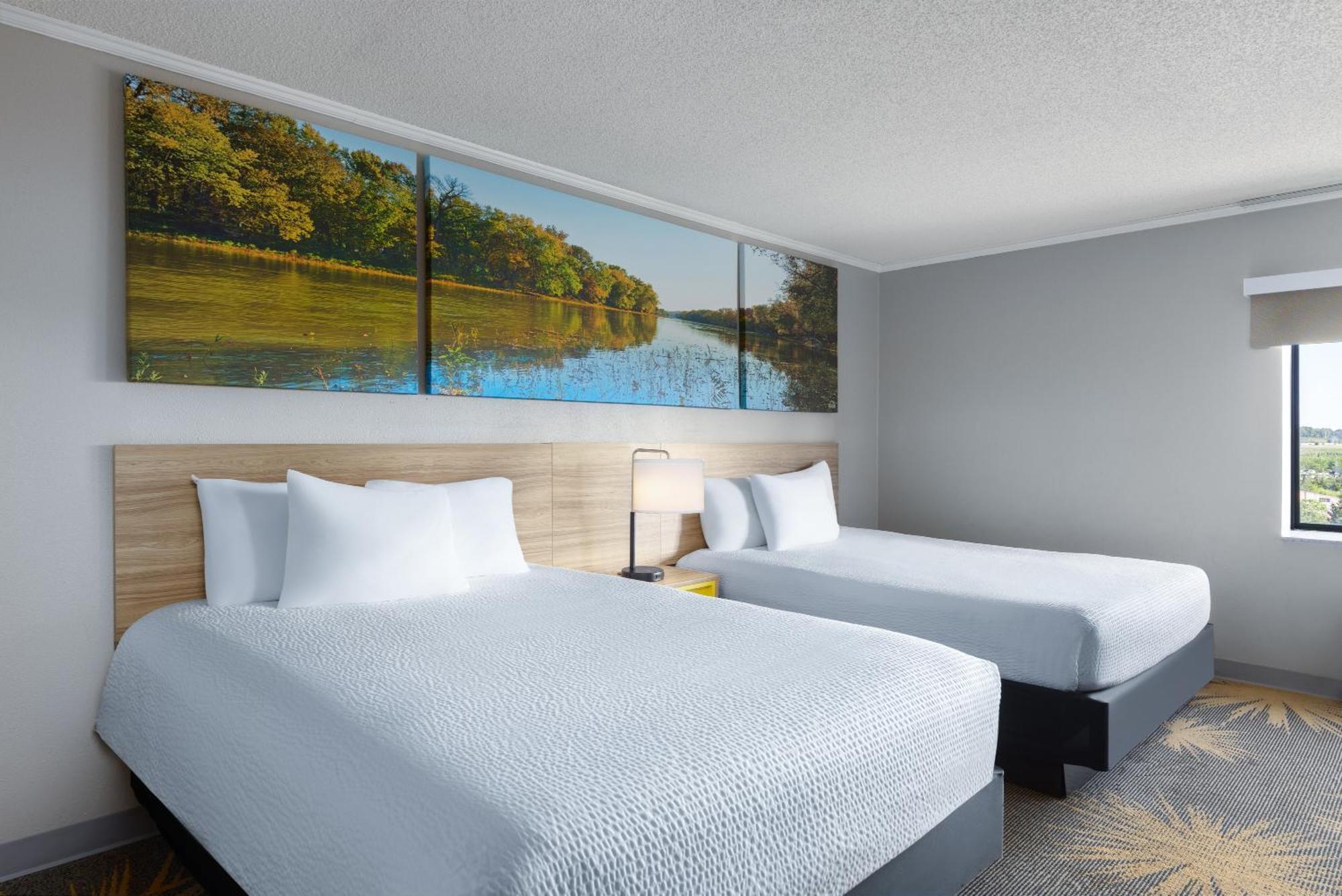 Days & By Wyndham Kansas - Chiefs Arrowhead Stadium 2*