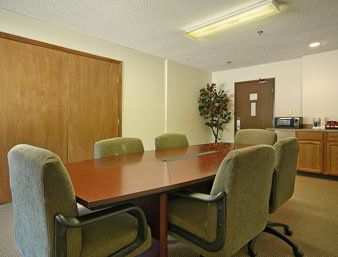 Hotel Days & By Wyndham Kansas - Chiefs Arrowhead Stadium Kansas City